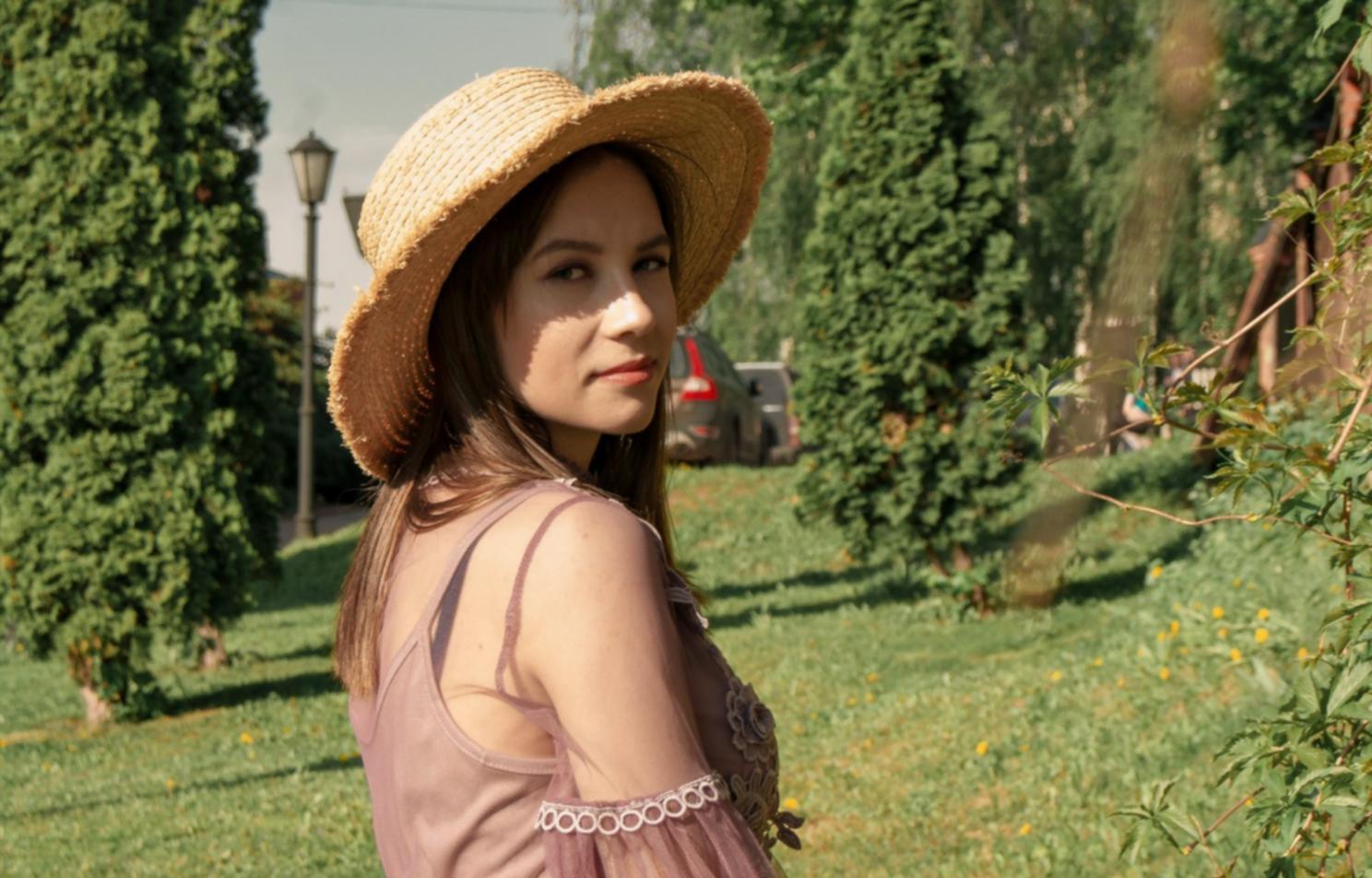 Professionelle Make-up Anwendung für Fotoshooting Vorbereitung